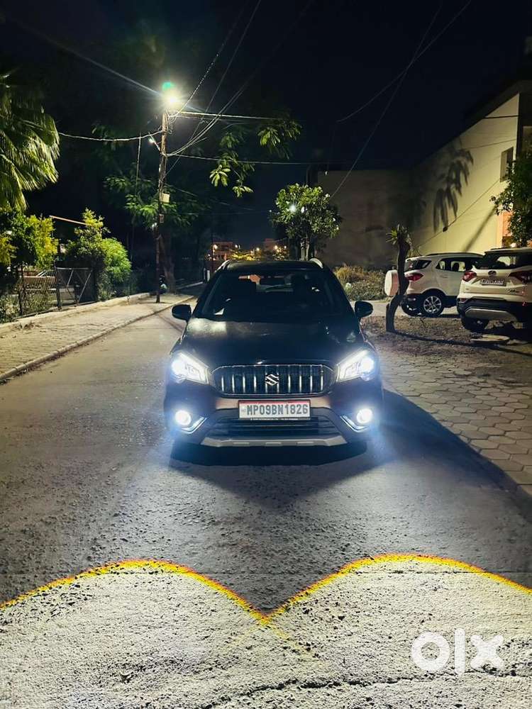 2018 Maruti Suzuki S Cross Alpha Diesel Top Model & Sony Sound System.