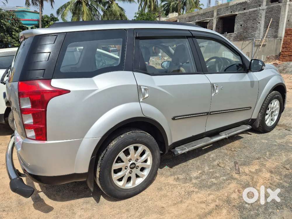Xuv500 W8 2017- Company Service.