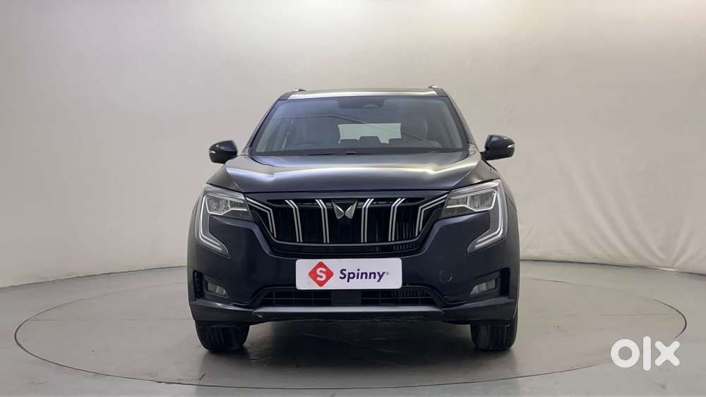 Mahindra Xuv700 2.0 Ax 7 Petrol Mt Str, 2025, Petrol
