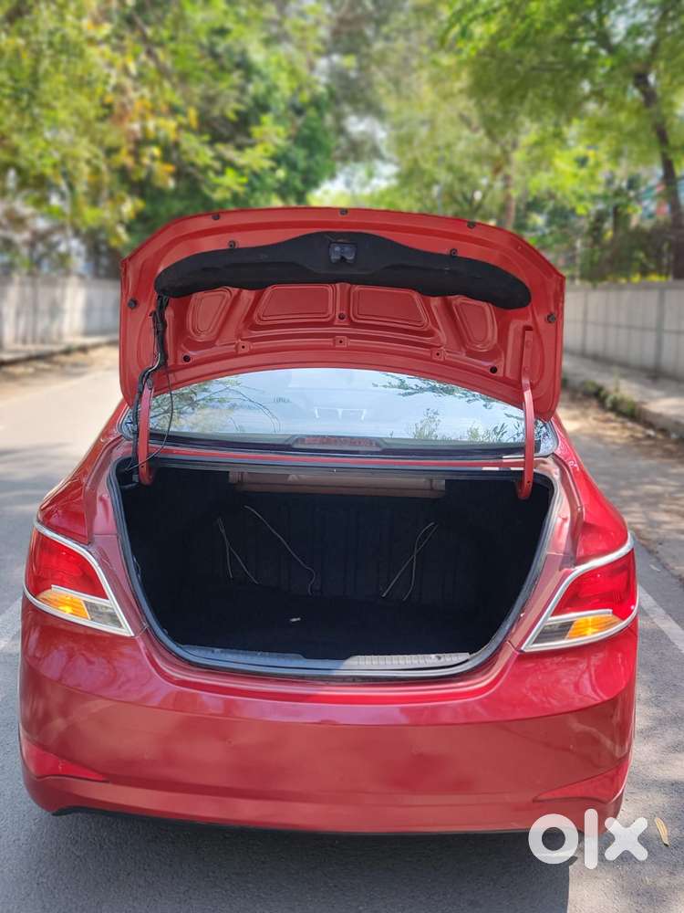 Hyundai Verna 1.6 Sx Vtvt At, 2016, Petrol