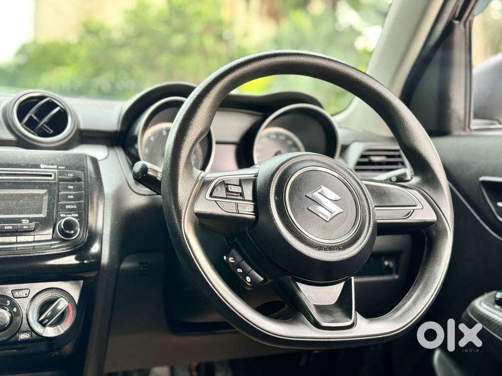 Maruti Suzuki Swift Vxi Optional, 2020, Petrol