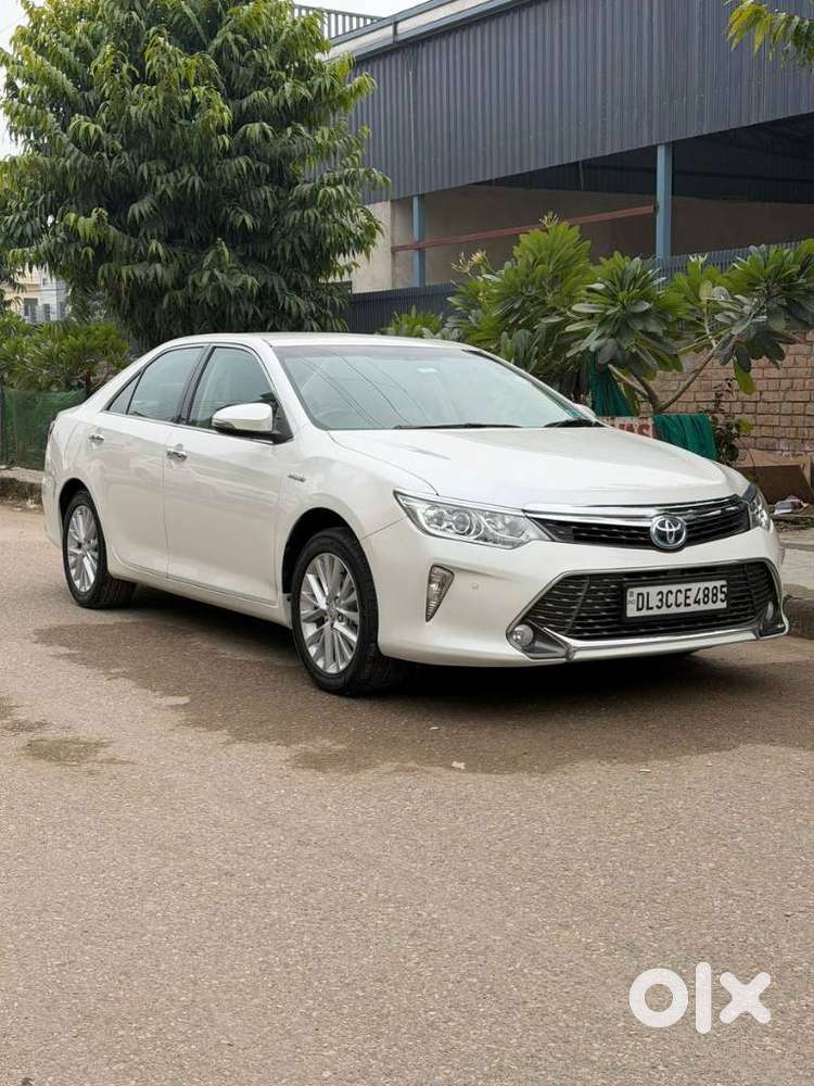 Toyota Camry 2012-2014 Hybrid, 2016, Petrol