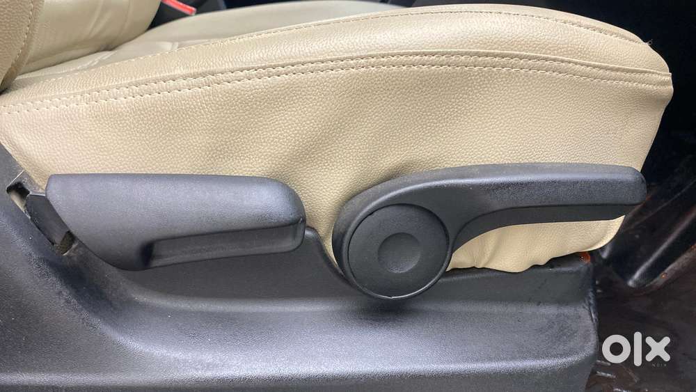 Maruti Suzuki Vitara Brezza 1.5 Zxi Plus At, 2020, Petrol