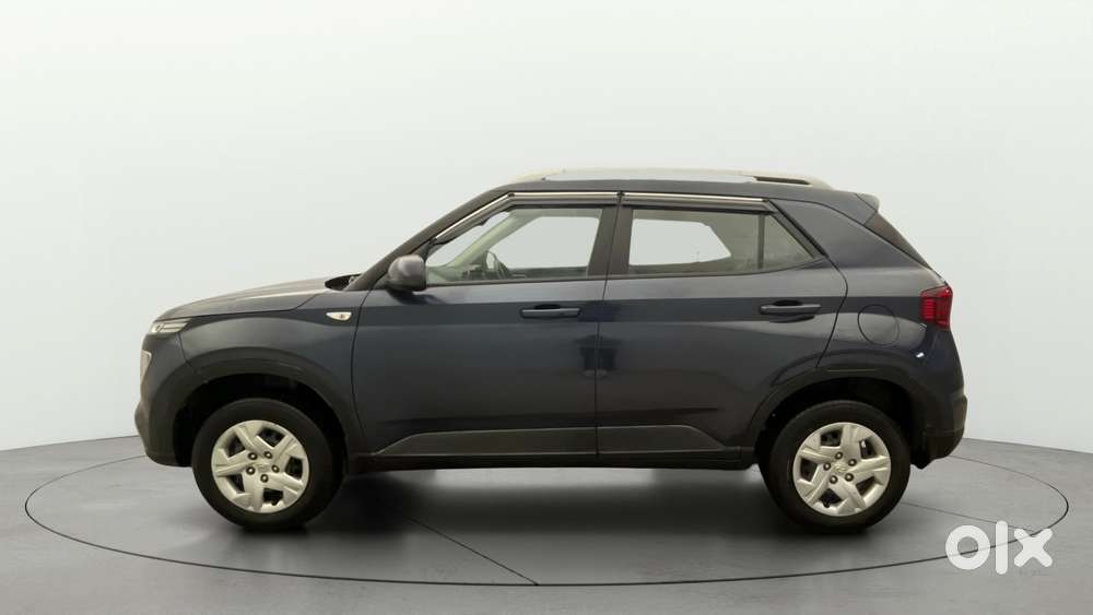 Hyundai Venue S, 2022, Petrol