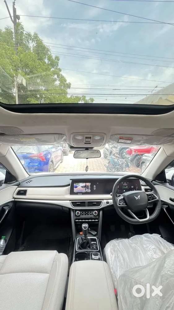 Mahindra Xuv700 2.2 Ax 7 Diesel Mt Str, 2023, Diesel
