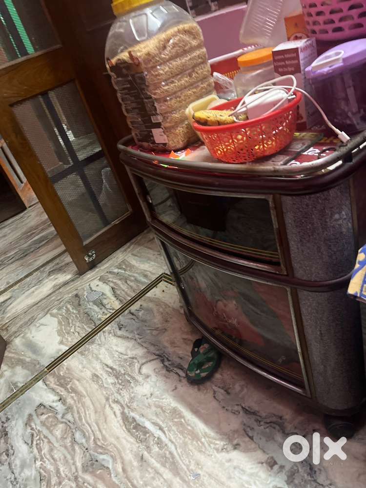 Tv trolley