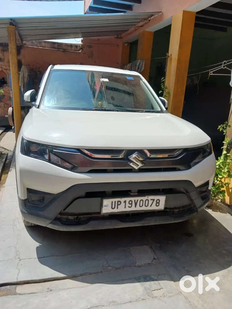 Maruti Suzuki Brezza 2024 Cng & Hybrids 40000 Km Driven