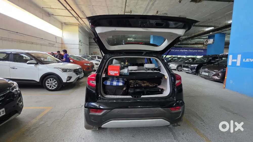 Mahindra Xuv300 2020 Petrol 37650 Km Driven