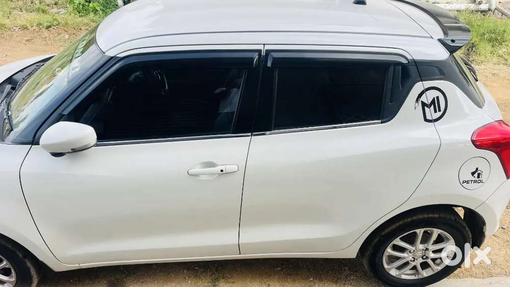 Maruti Suzuki Swift 2023 Petrol Zxi