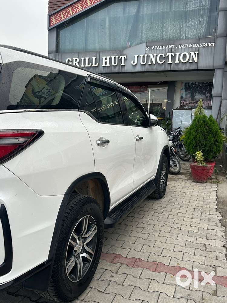 2021 Toyota Fortuner Diesel Automatic 119000 Km Driven