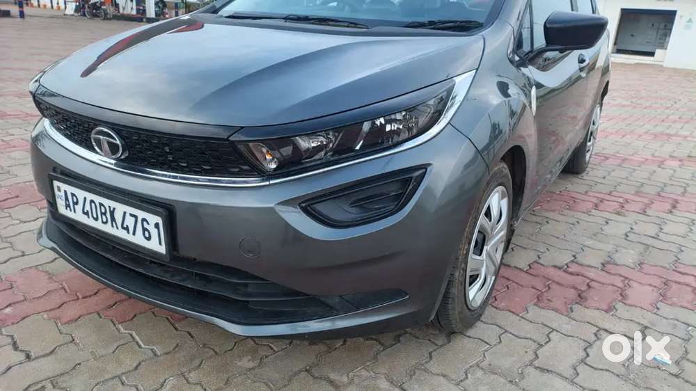 Tata Altroz 2023 Sunroof Variant Total 9 Registration Number