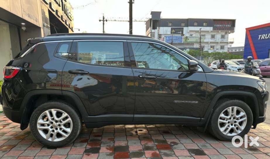 Jeep Compass 2.0 Limited Option Black, 2018, Diesel