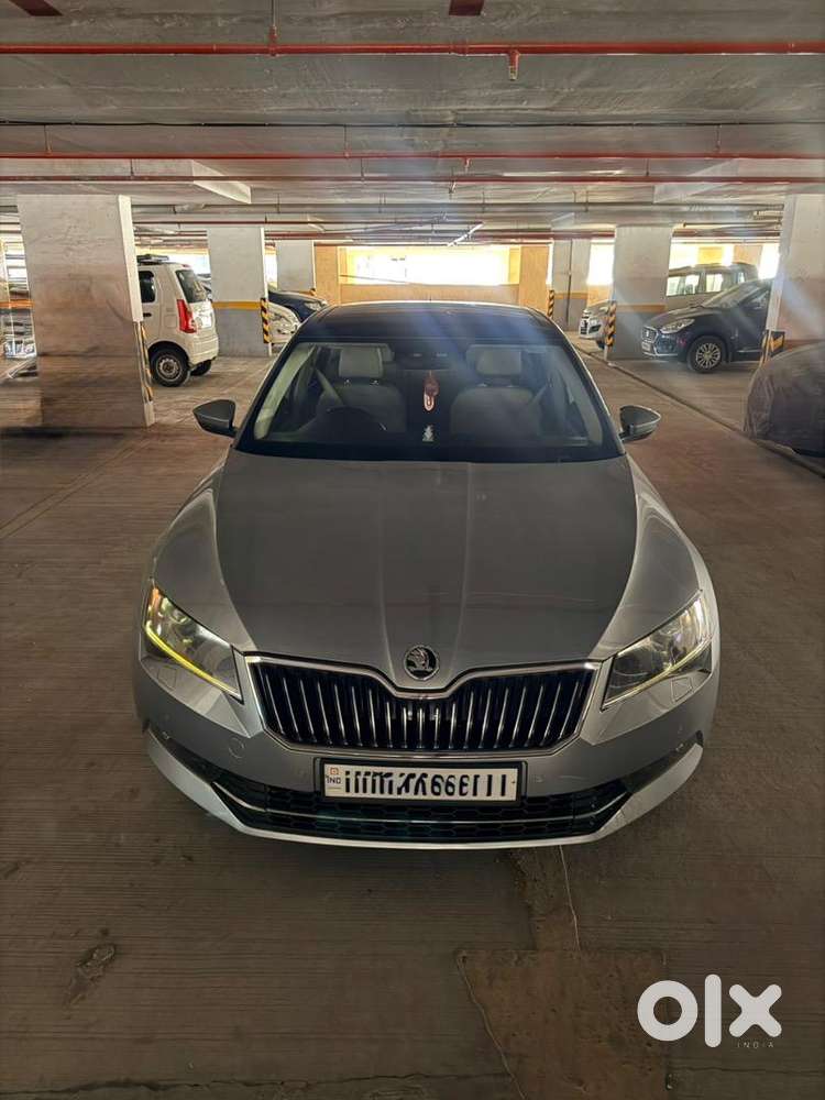 Skoda Superb 2019 Petrol Well Maintained