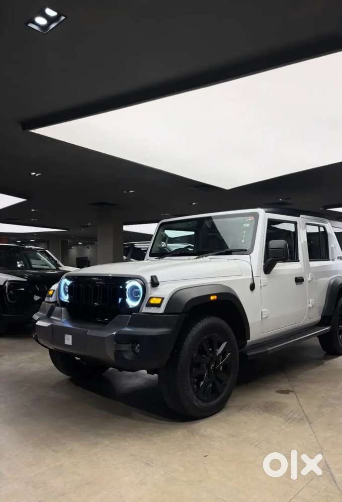 Mahindra Thar Roxx Star ⭐ Edition Diesel 2026