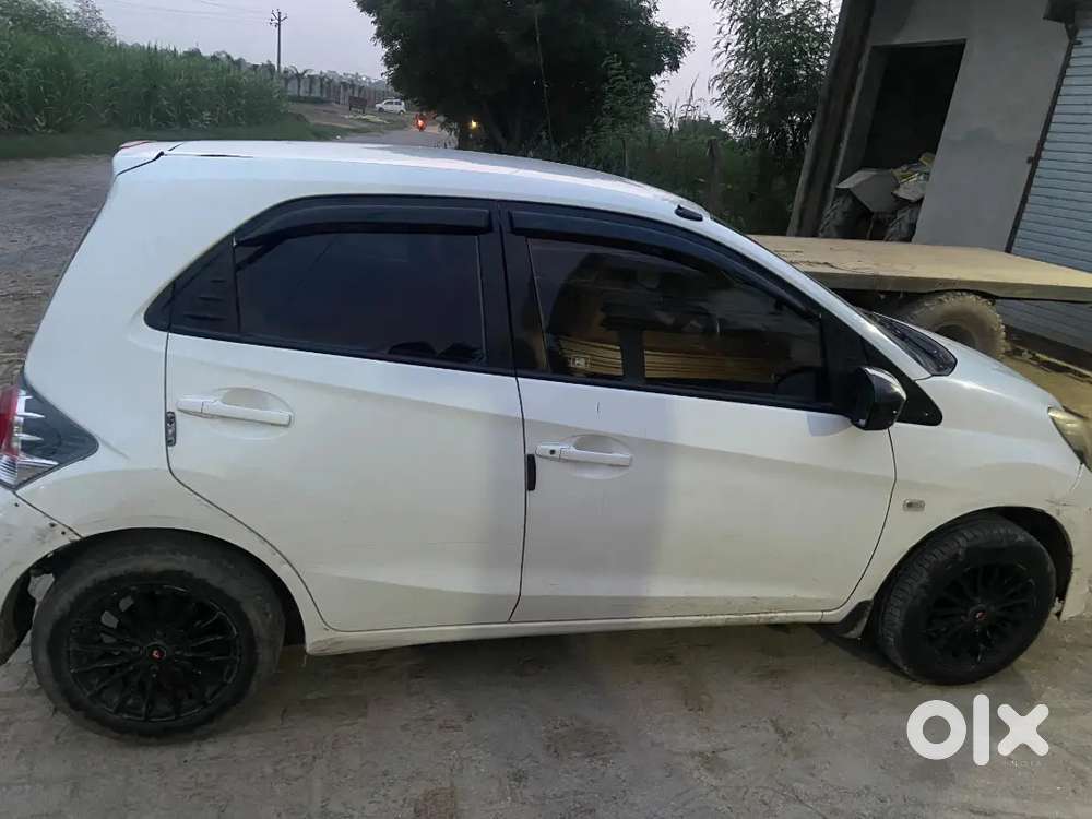 Honda Brio S Petrol 2013