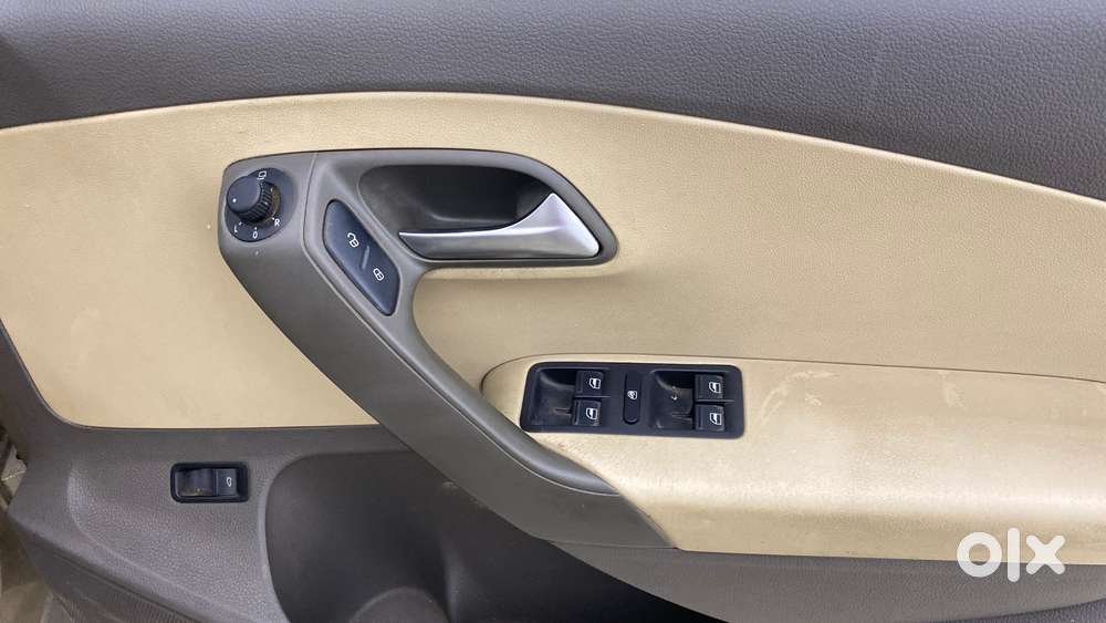 Volkswagen Vento 2010-2013 Petrol Highline At, 2017, Petrol