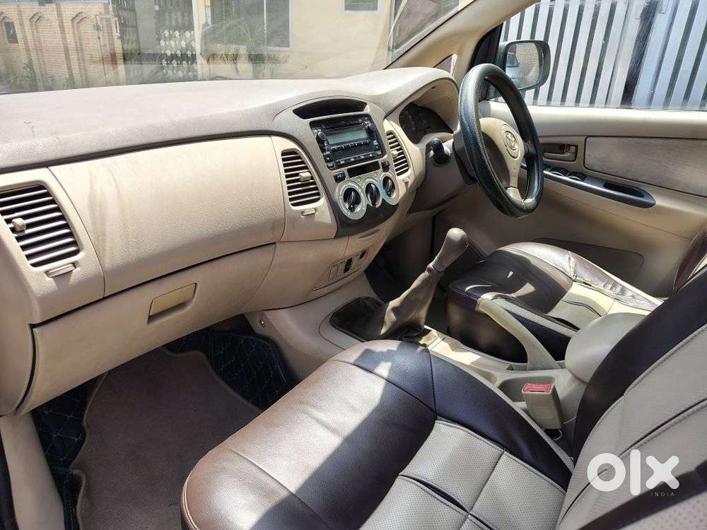 Toyota Innova 2004-2011 2.0 G (petrol) 8 Seater Bs Iv, 2009, Diesel
