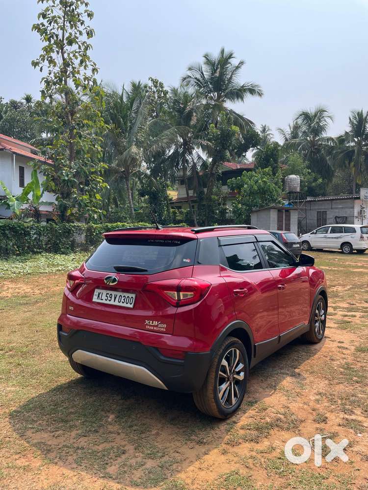 Mahindra Xuv300 W8 Option, 2019, Petrol