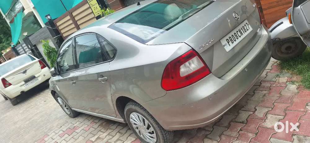 Skoda Rapid Ambition 2013 Diesel Manual