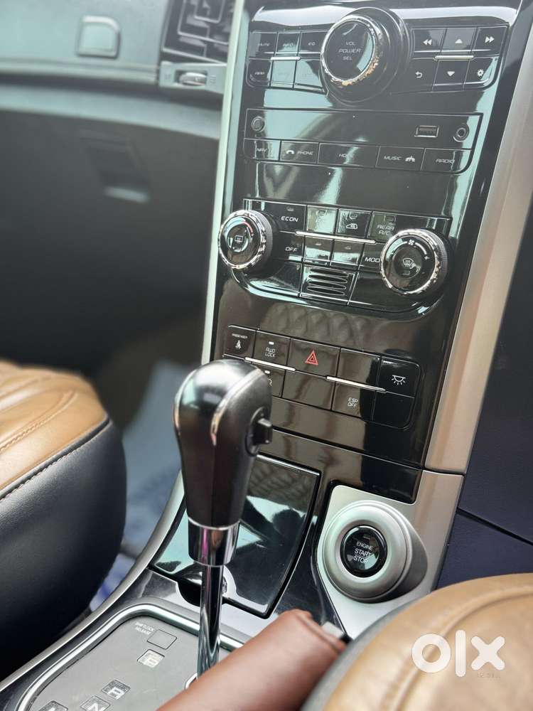 Mahindra Xuv500 W11 Option At Awd, 2019, Diesel