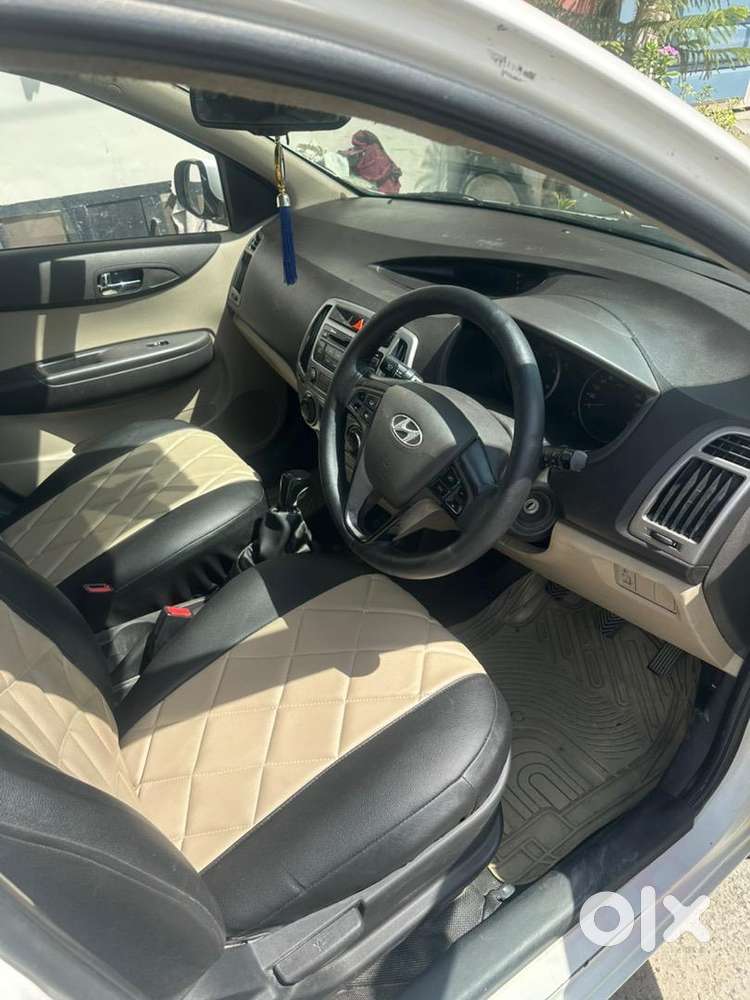 Hyundai I20 2012 Diesel Well Maintained/new Tyre/vip No