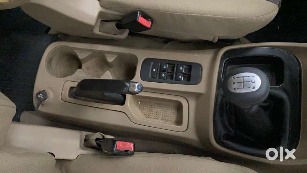 Mahindra Tuv 300 Mhawk100 T8, 2016, Diesel