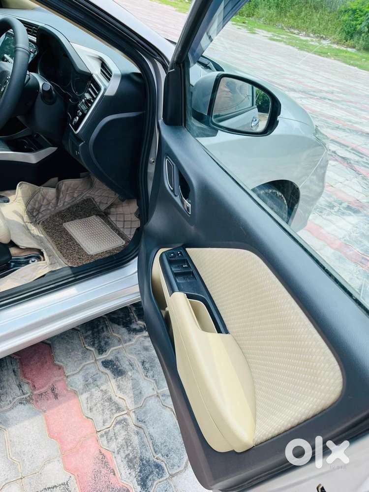 Honda City I-vtec V, 2017, Petrol