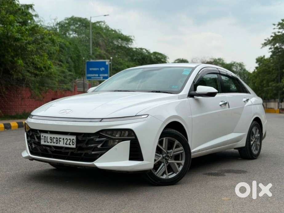 Hyundai Verna 1.5 Sx Ivt, 2024, Petrol