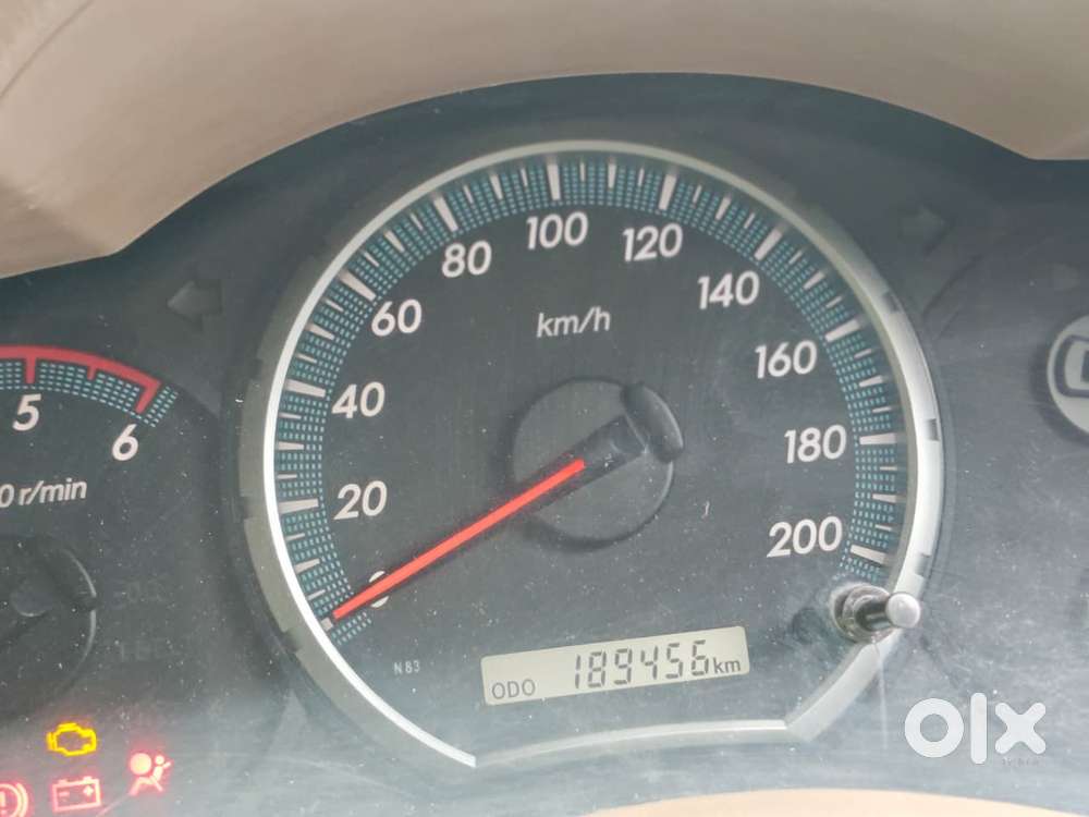 Toyota Innova 2.5 Vx 8 Str Bs-iii, 2015, Diesel