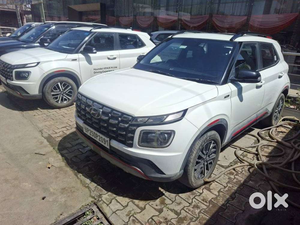 Hyundai Venue Sx Dual Tone Turbo, 2022, Petrol