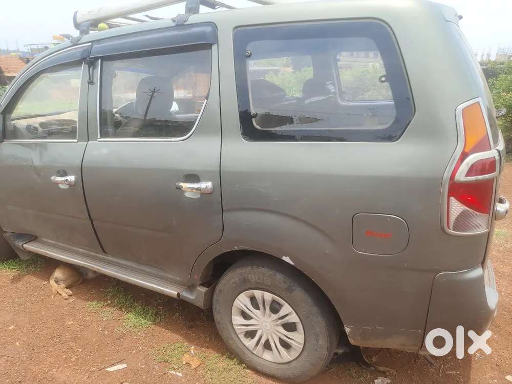 Mahindra Xylo 2010
