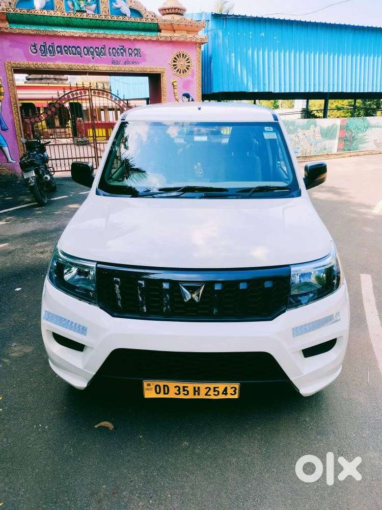 Mahindra Tuv 300 Plus P4, 2024, Diesel