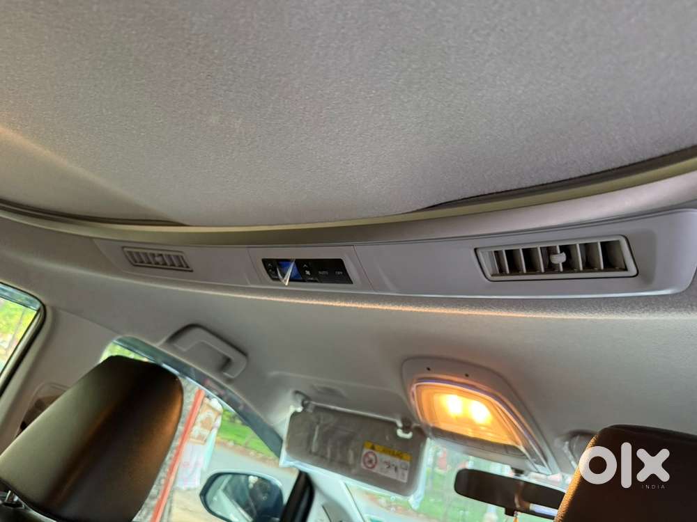 2019 Innova Crysta 2.4 Zx  Single Owner  63k Km  New Tyres