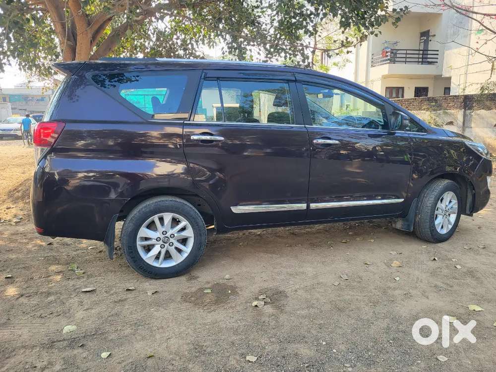 Innova Crysta Forst Owner 2.8 Vx