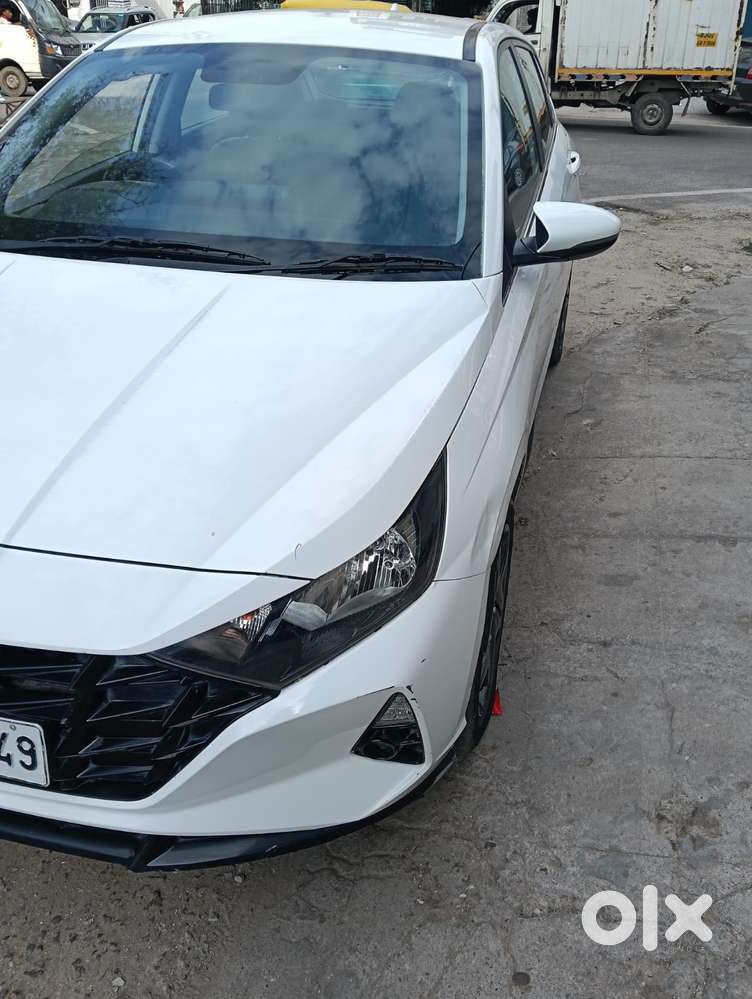 Hyundai I20 Sportz 1.2 Ivt, 2022, Petrol
