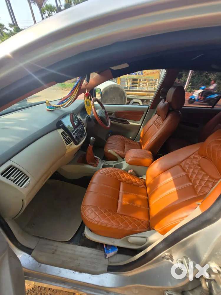 Toyota Innova 2009 Diesel 330 Km