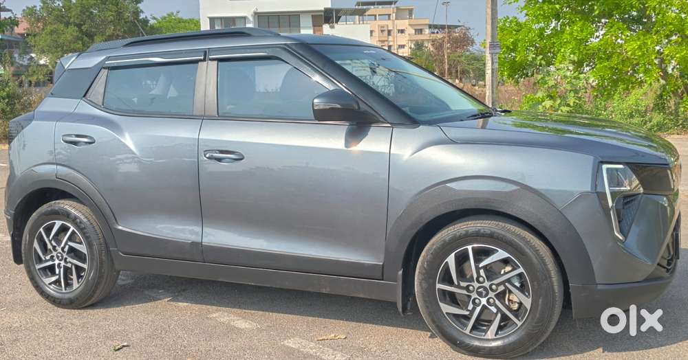 Mahindra Xuv 3xo Ax5 Ds Mt, 2024, Diesel