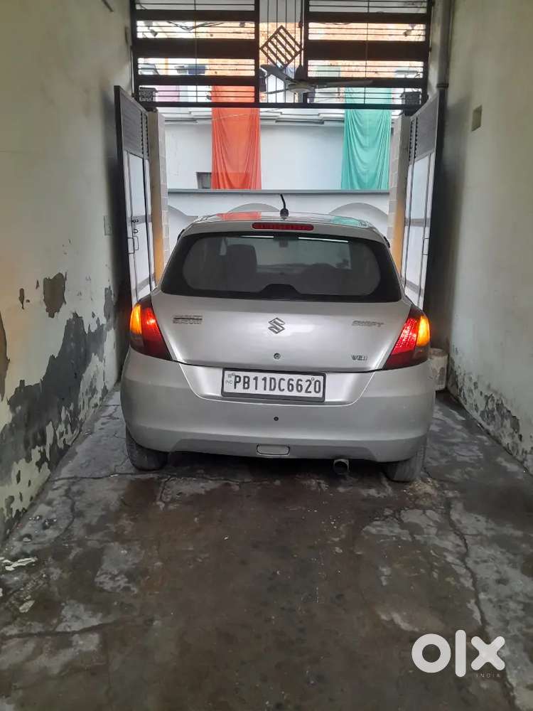 Maruti Suzuki Swift 2012 Diesel 100000 Km Driven
