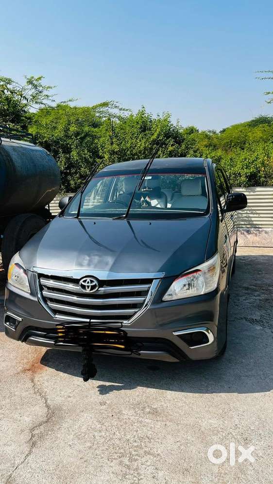 Toyota Innova 2015 Diesel Well Maintained