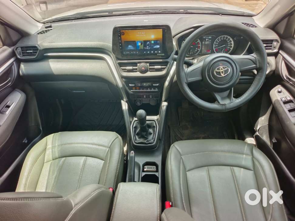 Toyota Urban Cruiser Hyryder, 2025, Petrol