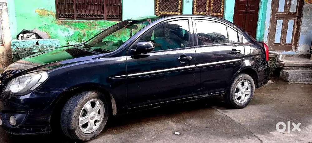 Family Car Bilkul Original Hyundai Verna 2011 Petrol 51000 Km Driven