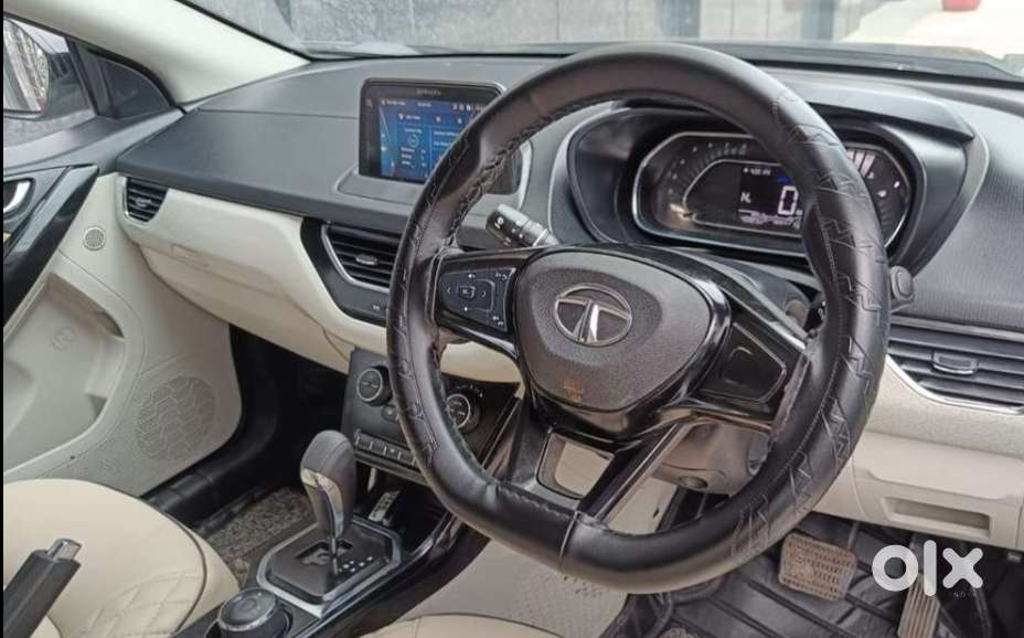 Tata Nexon 1.2 Revotron Xza Plus, 2023, Petrol
