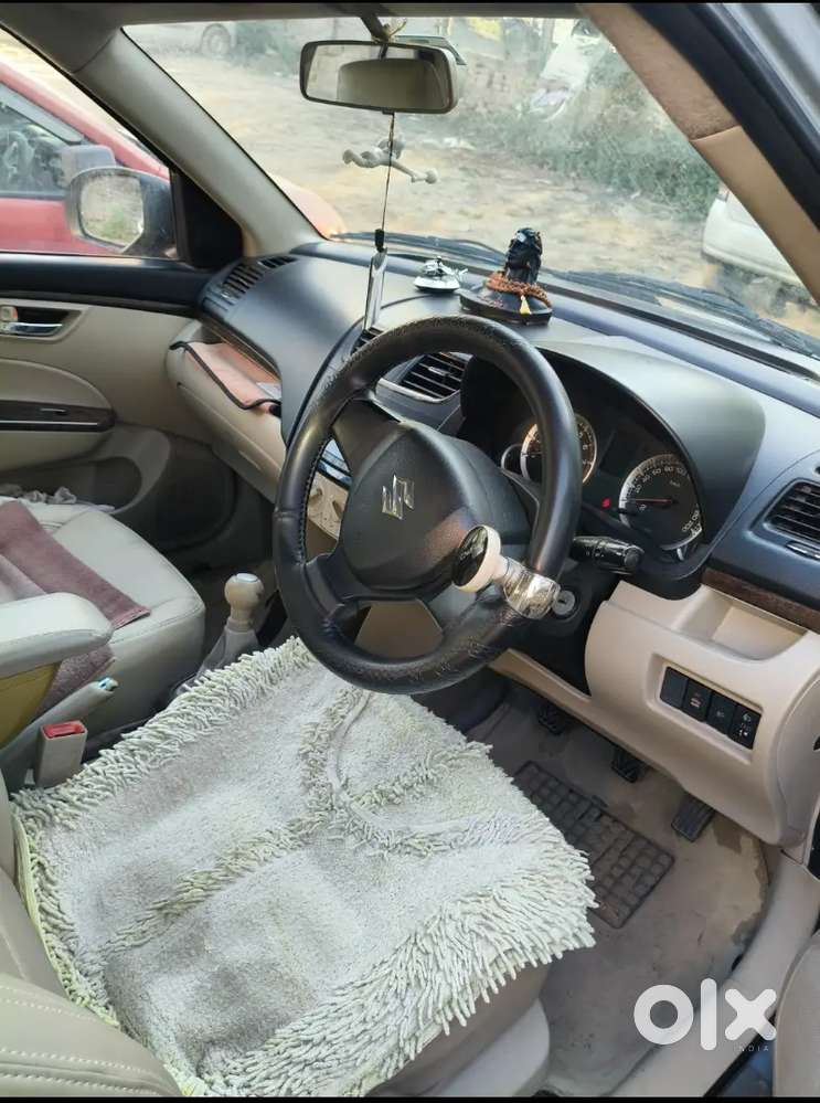 Maruti Suzuki Dzire 1.2 Vxi 2013