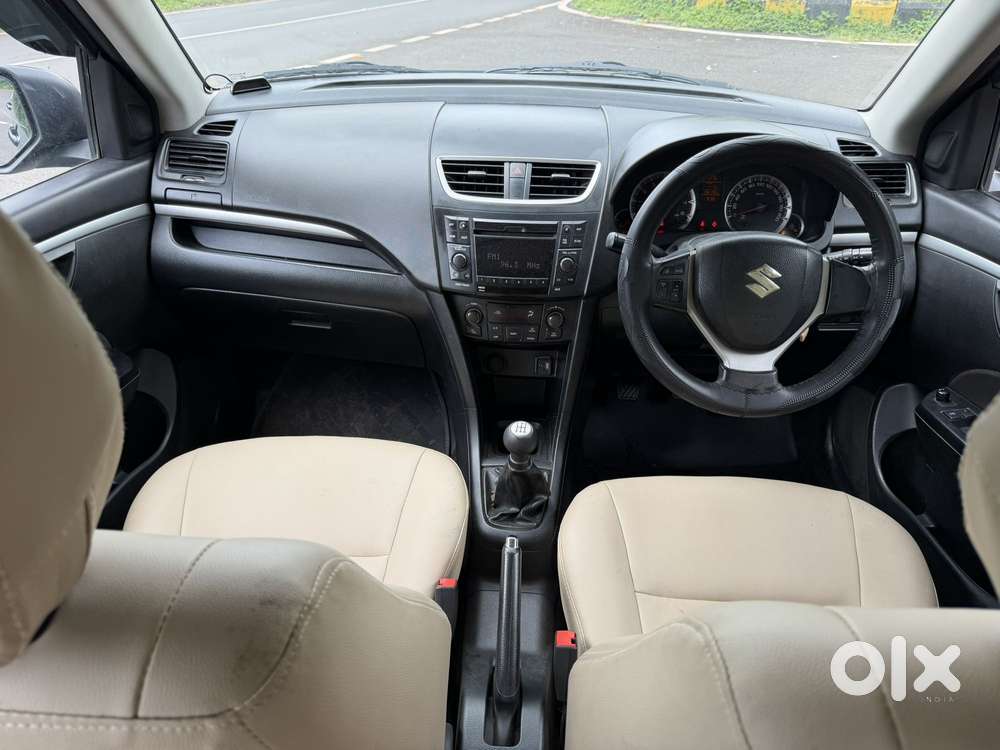 Maruti Suzuki Swift Vvt Zxi, 2012, Petrol