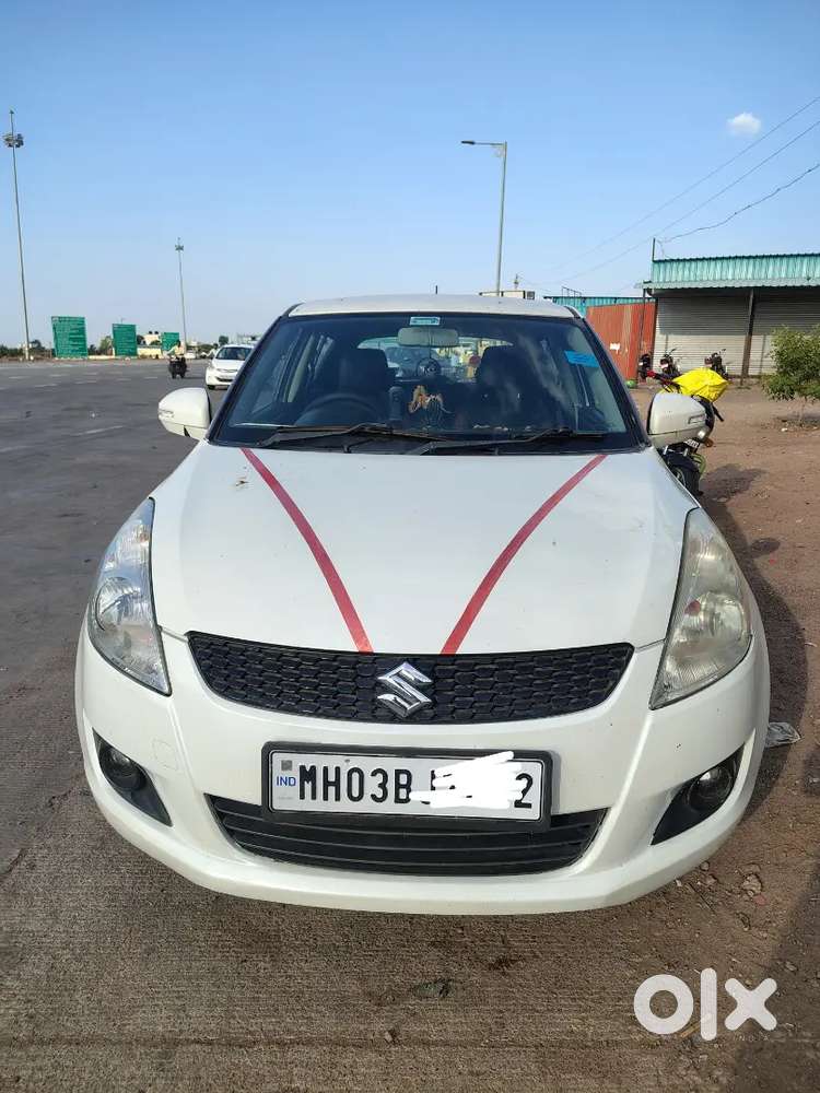 Maruti Suzuki Swift 2013 Petrol Well Maintained Top Model