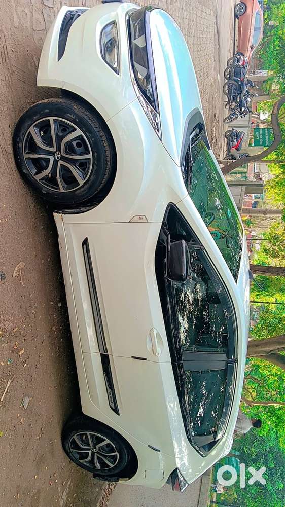 Tata Altroz 1.2 Xt, 2020, Petrol