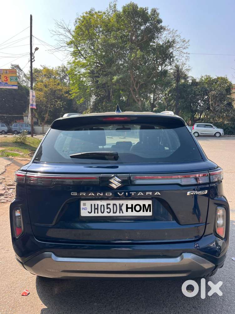 Maruti Suzuki Grand Vitara 1.5 Alpha Plus Intelligent Hybrid Ecvt, 2..