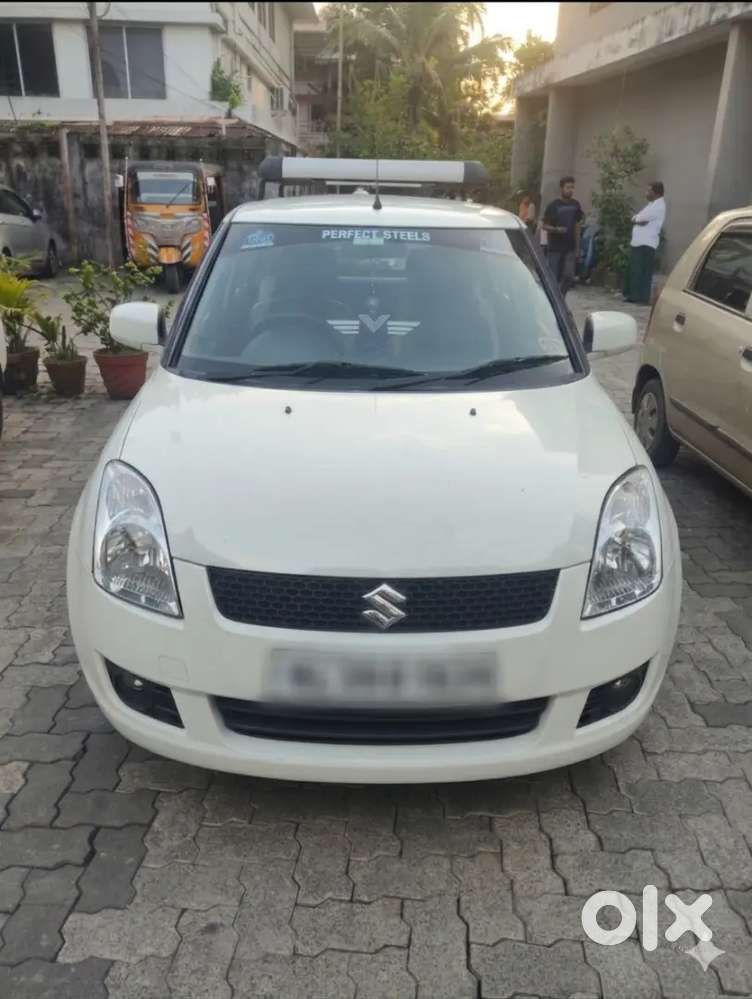 Maruti Suzuki Swift Dzire 2011