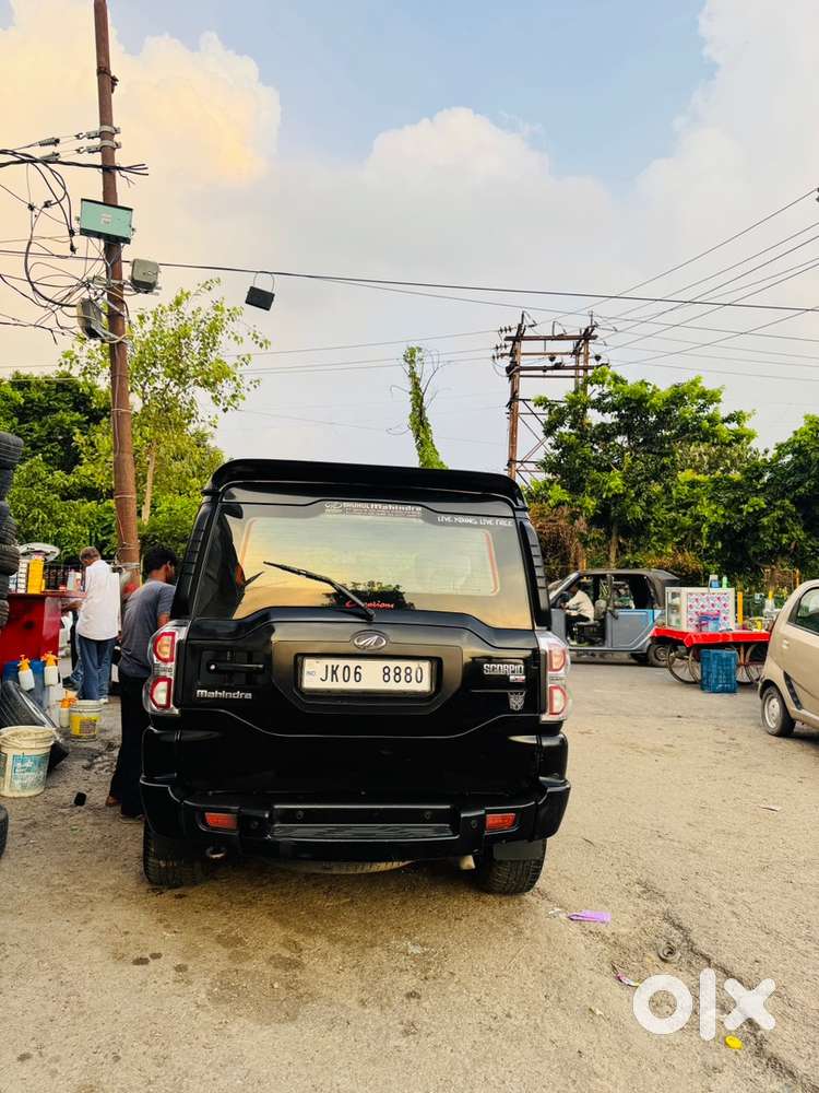 Mahindra Scorpio Classic 2015 Diesel Well Maintained