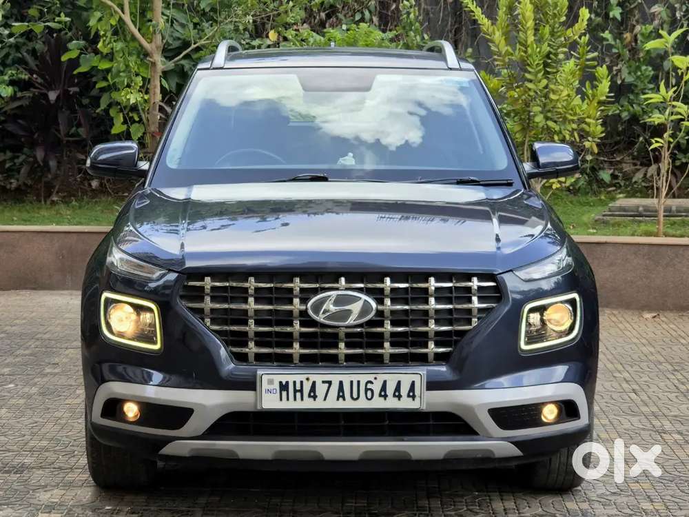 Hyundai Venue 2020 Petrol Well Maintained Brand New Tyres